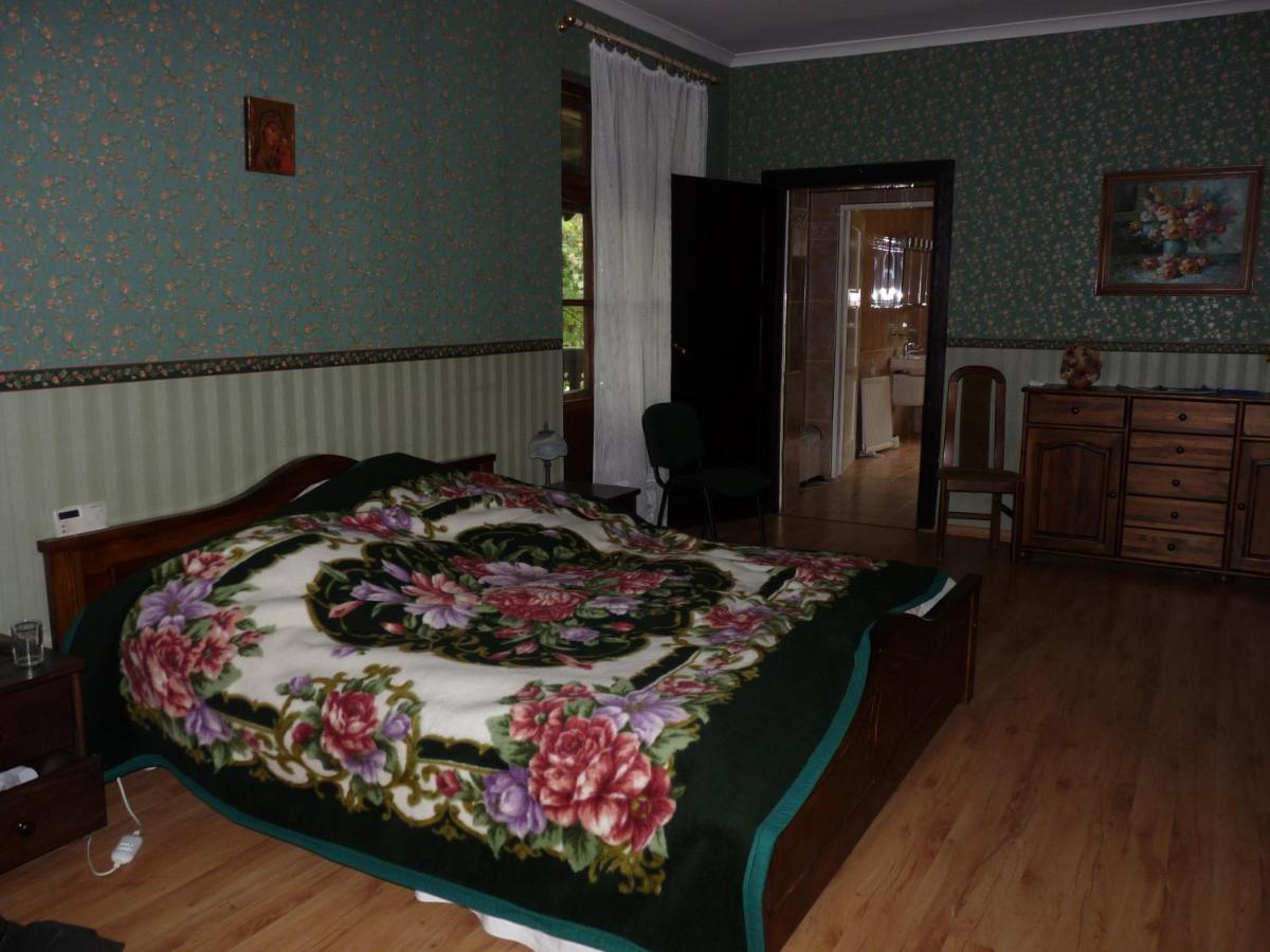 Dwor Komorowo Экстерьер фото